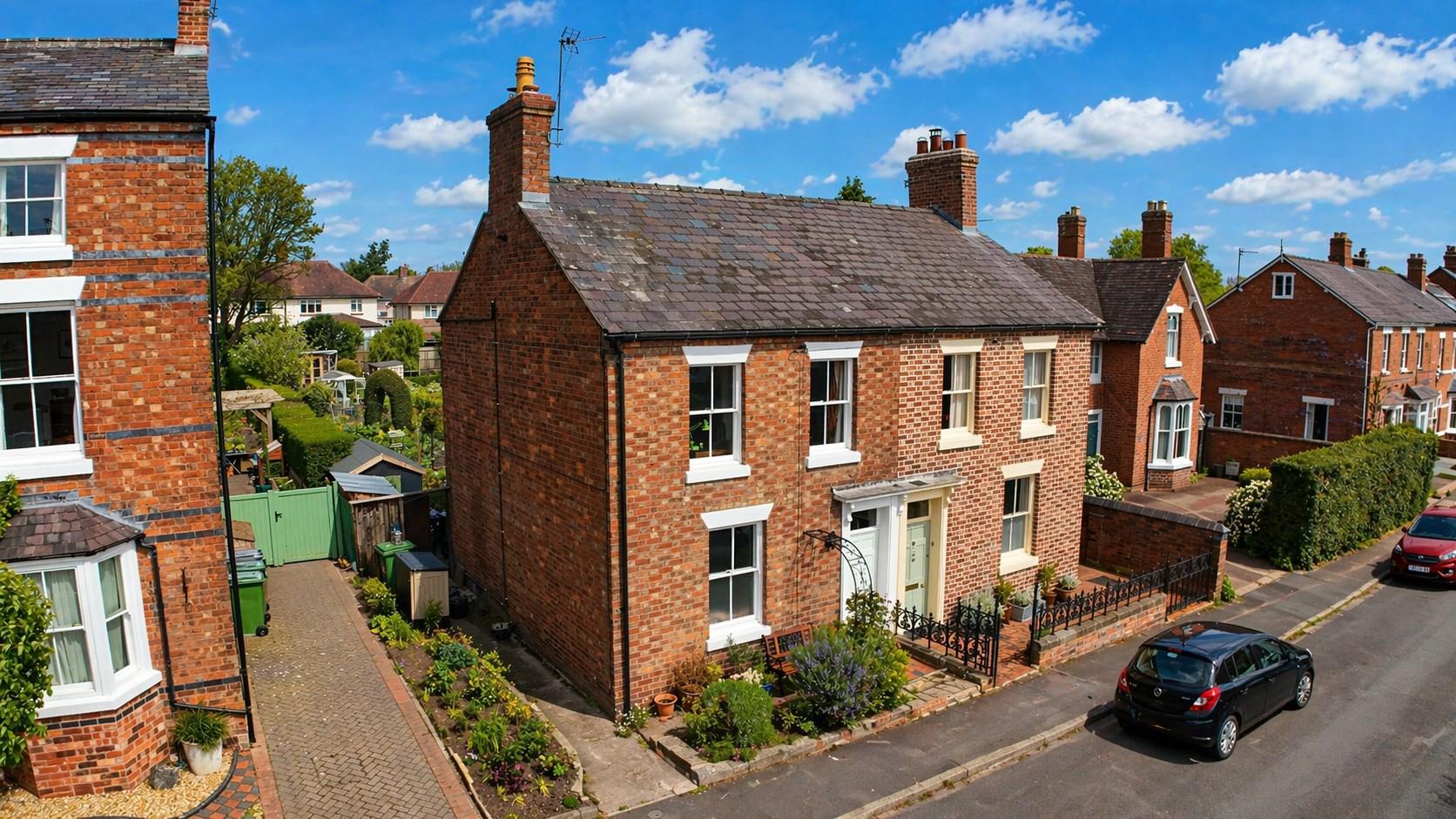 32 Oak Street, Shrewsbury, SY3 7RQ For Sale